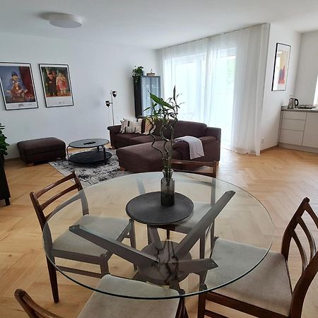 Beautiful New Apt In Old Town Near Train Station - Free Parking Bratislava Exteriör bild