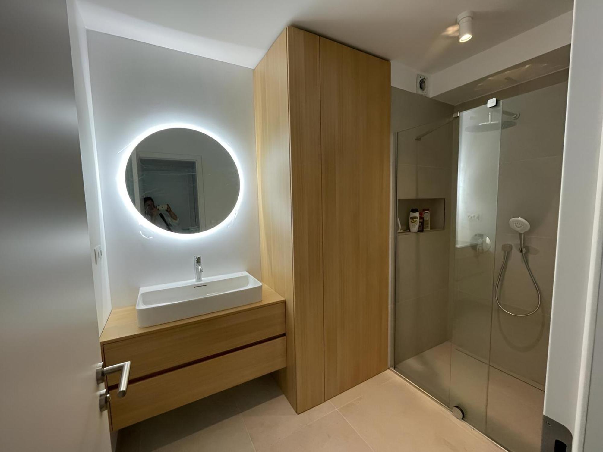 Beautiful New Apt In Old Town Near Train Station - Free Parking Bratislava Exteriör bild