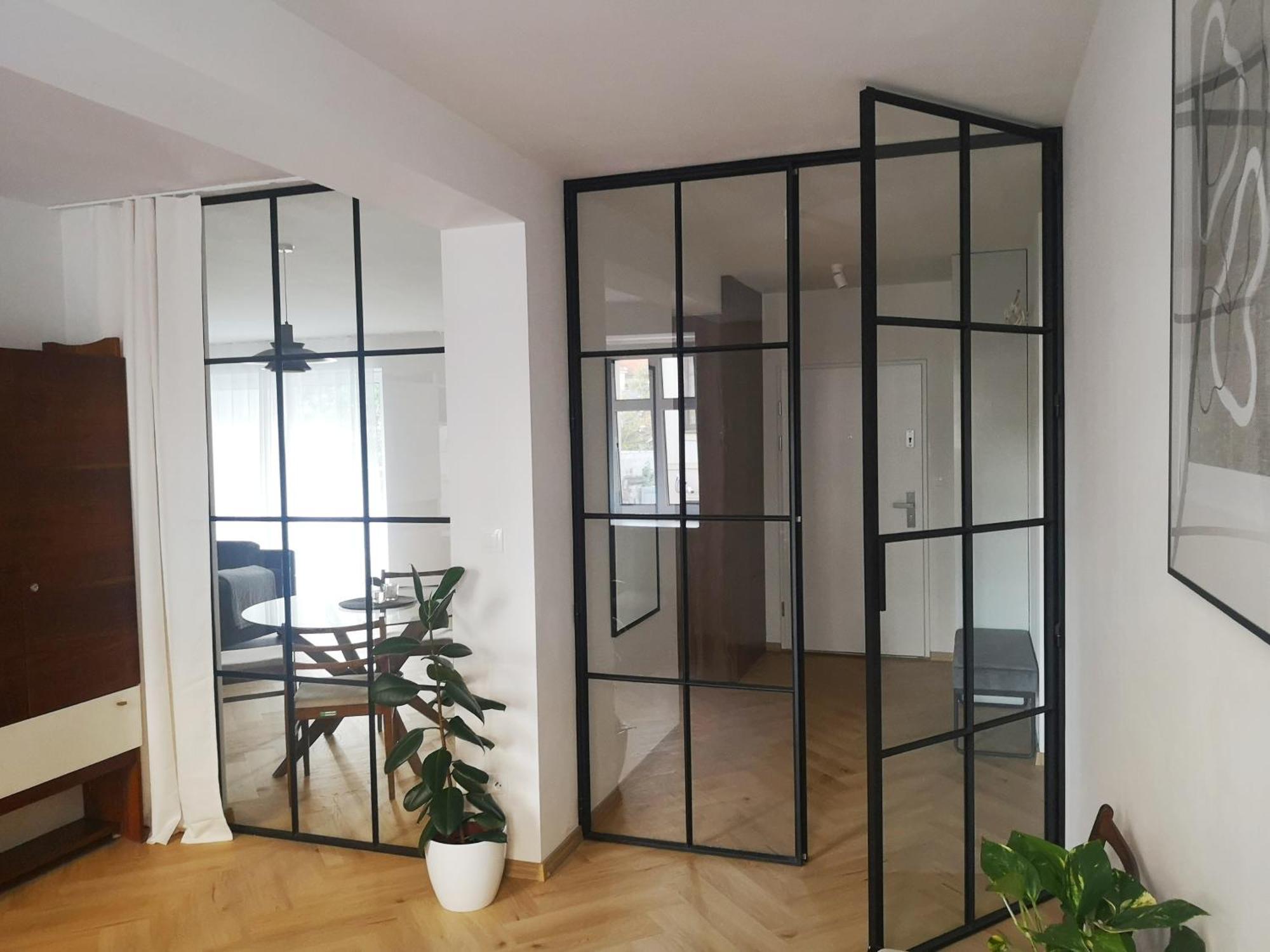 Beautiful New Apt In Old Town Near Train Station - Free Parking Bratislava Exteriör bild