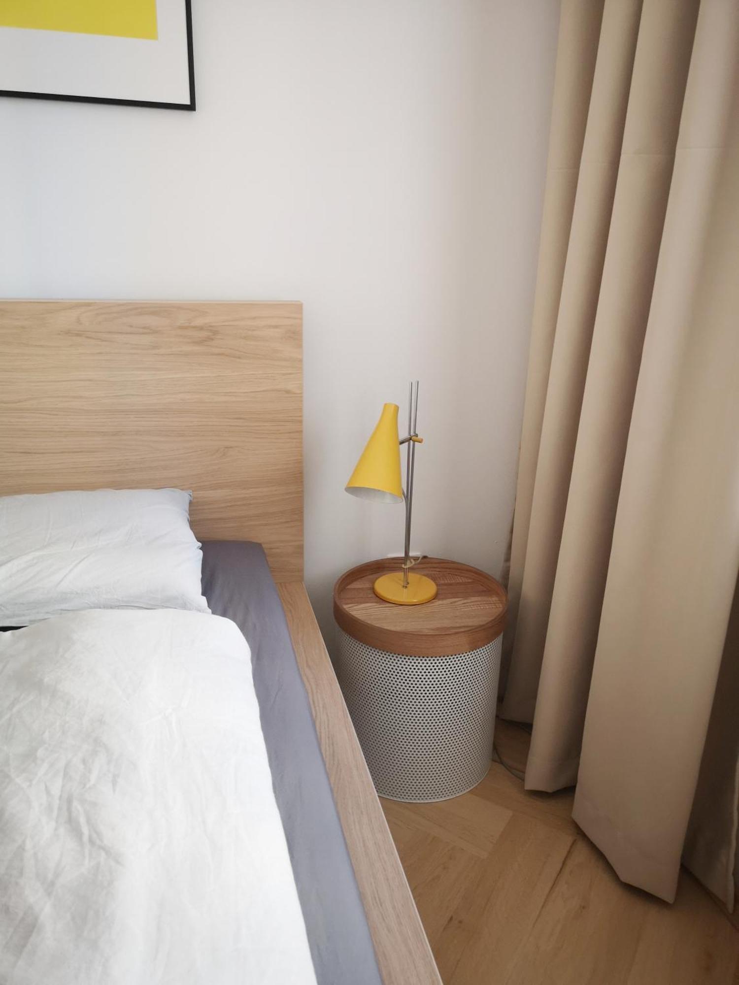 Beautiful New Apt In Old Town Near Train Station - Free Parking Bratislava Exteriör bild