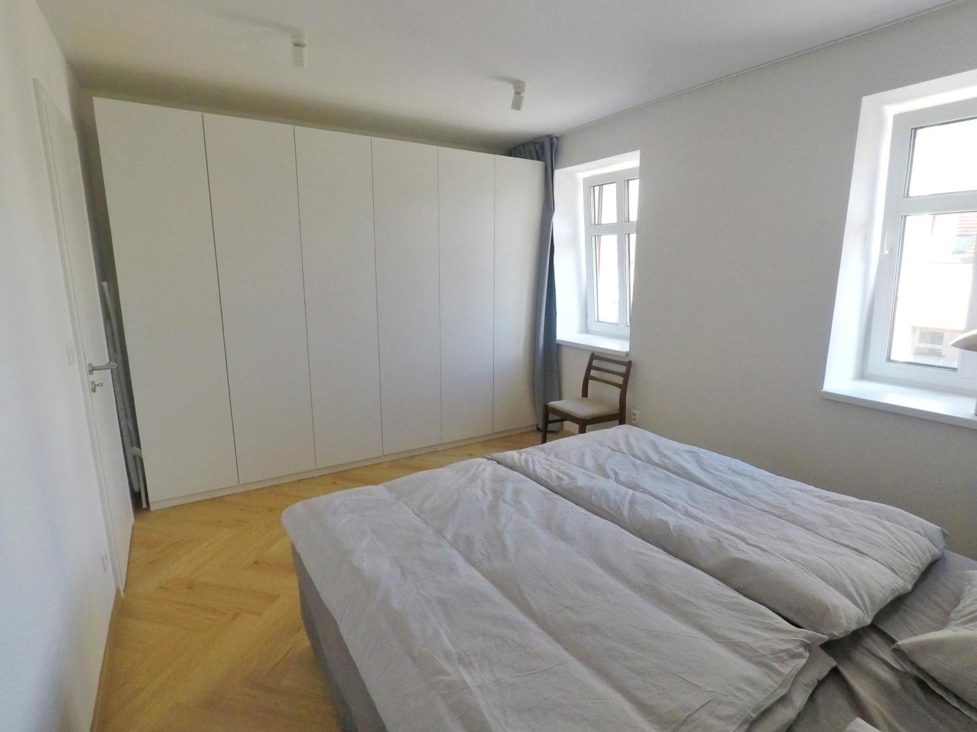 Beautiful New Apt In Old Town Near Train Station - Free Parking Bratislava Exteriör bild